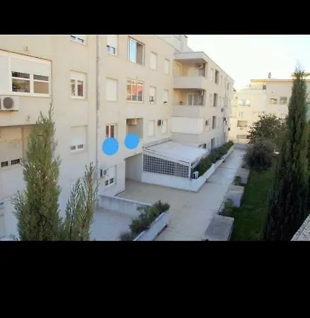 Betoma Apartment *